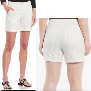 Women's Plus Sz Westbound Shorts Park Ave Fit White Pull On Black pinstripe 16W